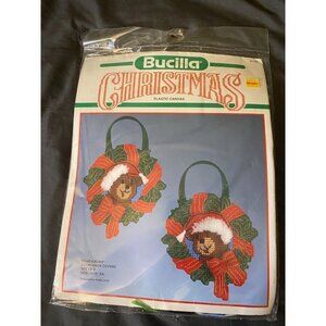 Bucilla Christmas Bears Vintage Plastic Canvas Kit New NIP Door Knob‎ Covers
